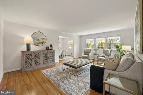 Living - 14820 Cobblestone Dr, Silver Spring, MD 20905 photo 1 of 8
