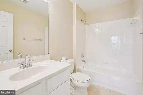20820 Tall Forest Dr, Germantown, MD 20876 photo 33