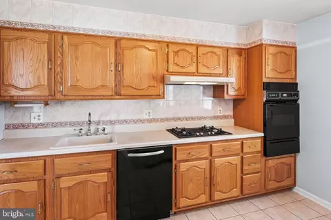 1904 Powder Mill Rd, Silver Spring, MD 20903 photo 9