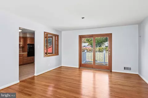 1904 Powder Mill Rd, Silver Spring, MD 20903 photo 8