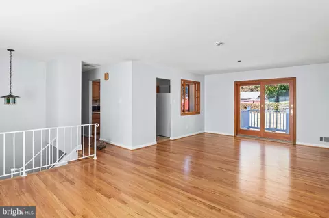 1904 Powder Mill Rd, Silver Spring, MD 20903 photo 7
