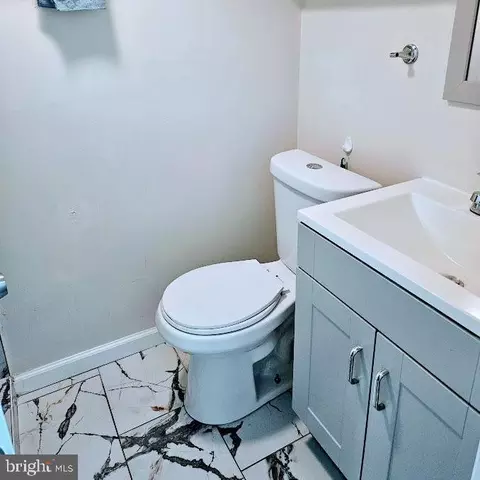 Bath - 13316 Foxhall Dr, Silver Spring, MD 20906 photo 1 of 4