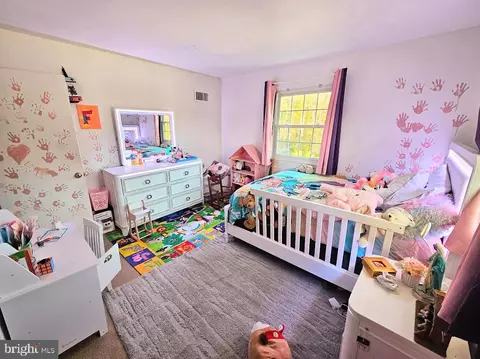 Bedroom - 13316 Foxhall Dr, Silver Spring, MD 20906 photo 9 of 10