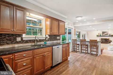 10408 Windfall Ct, Damascus, MD 20872 photo 7