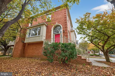 10152 Sterling Ter, Rockville, MD 20850