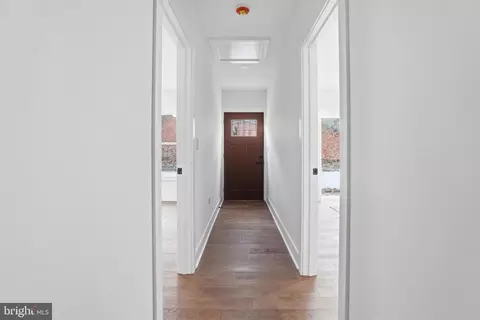 Entry Way - 413 Williamsburg Dr, Silver Spring, MD 20901 photo 3 of 4