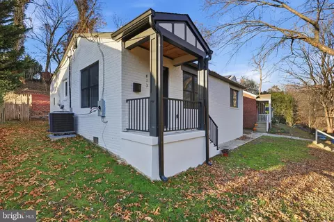 Exterior - 413 Williamsburg Dr, Silver Spring, MD 20901 photo 2 of 8