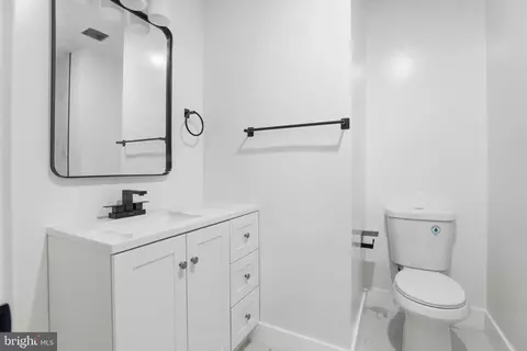 Bath - 413 Williamsburg Dr, Silver Spring, MD 20901 photo 4 of 4