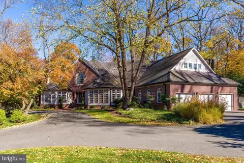 9205 Redwood Ave, Bethesda, MD 20817