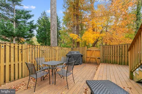 Exterior - 1006 Windrush Ln #21, Sandy Spring, MD 20860 photo 4 of 5