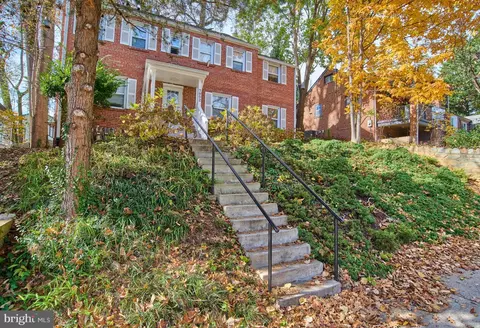 7902 Garland Ave, Takoma Park, MD 20912