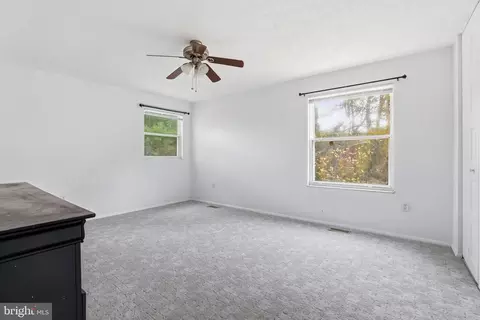 Bedroom - 1261 Cavendish Dr, Silver Spring, MD 20905 photo 5 of 6