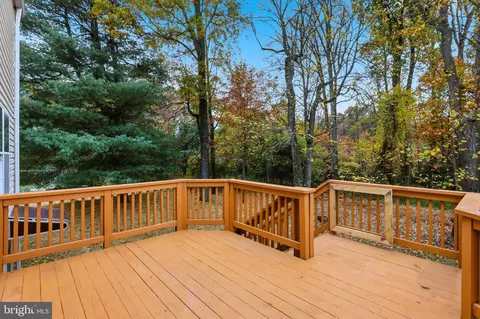 Exterior - 1261 Cavendish Dr, Silver Spring, MD 20905 photo 5 of 8