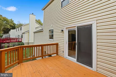 Exterior - 1261 Cavendish Dr, Silver Spring, MD 20905 photo 4 of 8