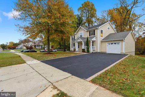 Exterior - 1261 Cavendish Dr, Silver Spring, MD 20905 photo 2 of 8