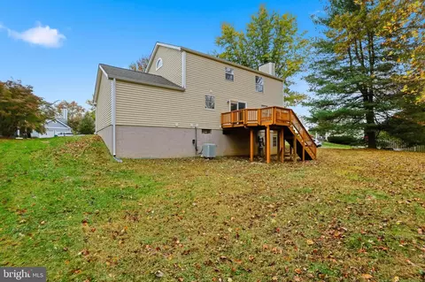 Exterior - 1261 Cavendish Dr, Silver Spring, MD 20905 photo 7 of 8