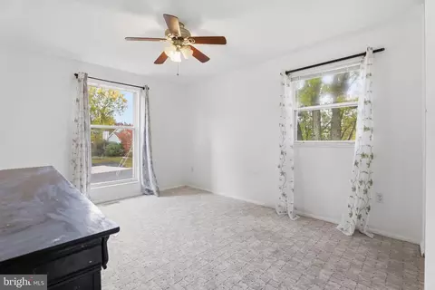 Bedroom - 1261 Cavendish Dr, Silver Spring, MD 20905 photo 2 of 6