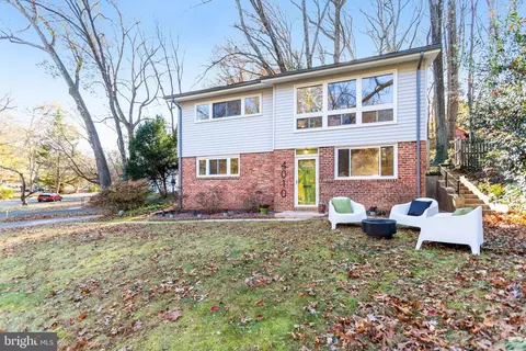 4010 Wexford Dr, Kensington, MD 20895