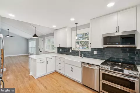 Kitchen - 10109 Renfrew Rd, Silver Spring, MD 20901 photo 2 of 4