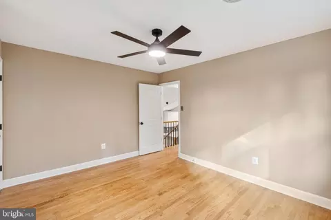 Entry Way - 10109 Renfrew Rd, Silver Spring, MD 20901 photo 6 of 7