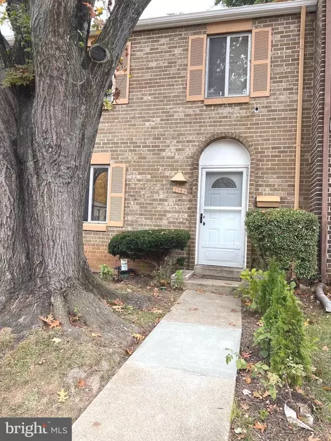 1132 W Side Dr #32-B, Gaithersburg, MD 20878