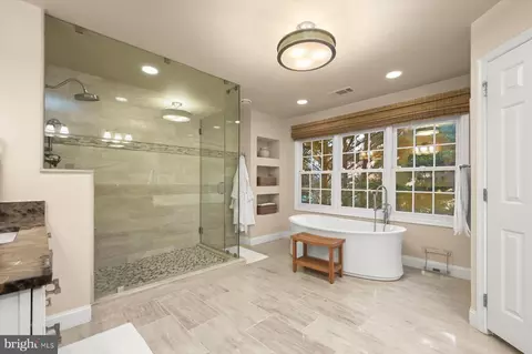 Bath - 7828 Stable Way, Potomac, MD 20854 photo 1 of 7