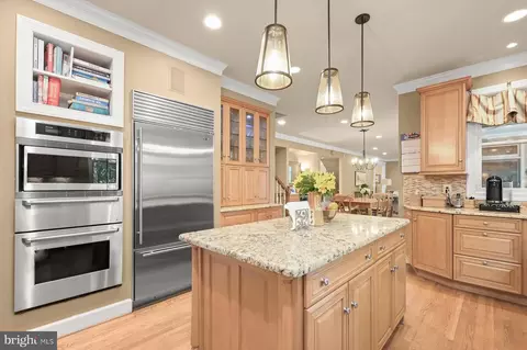 Kitchen - 7828 Stable Way, Potomac, MD 20854 photo 4 of 4