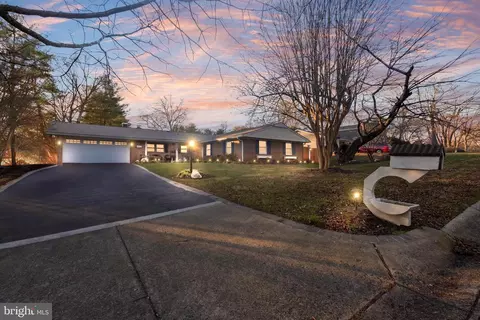 14012 Blazer Ln, Silver Spring, MD 20906