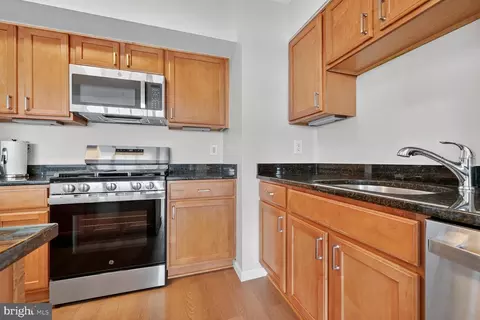 7915 Eastern Ave #1114, Silver Spring, MD 20910 photo 9