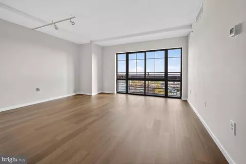 7915 Eastern Ave #1114, Silver Spring, MD 20910 photo 7