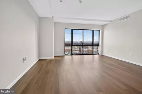 7915 Eastern Ave #1114, Silver Spring, MD 20910 photo 8
