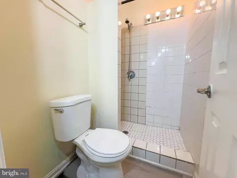 Bath - 2863 Strauss Ter, Silver Spring, MD 20904 photo 1 of 3