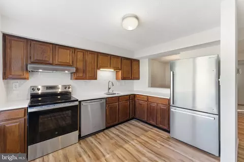 Kitchen - 1271 Twig Ter, Silver Spring, MD 20905 photo 4 of 5
