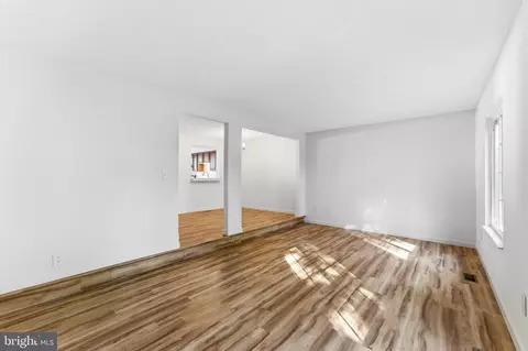 Living - 1271 Twig Ter, Silver Spring, MD 20905 photo 7 of 11