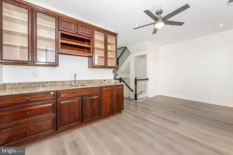 Entry Way - 593 Cedar Spring St, Gaithersburg, MD 20877 photo 4 of 10
