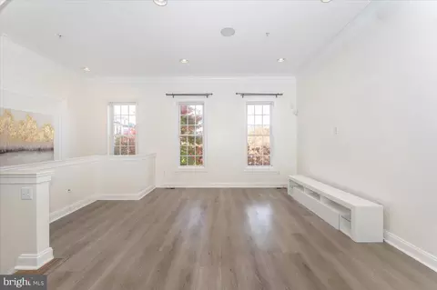 Living - 593 Cedar Spring St, Gaithersburg, MD 20877 photo 1 of 5