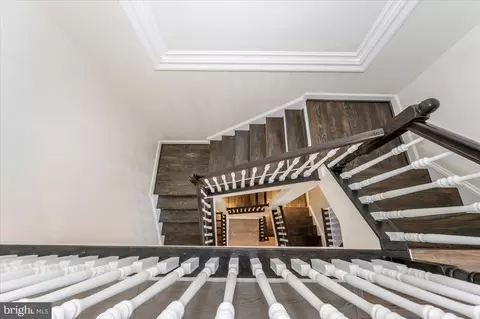 Entry Way - 593 Cedar Spring St, Gaithersburg, MD 20877 photo 7 of 10