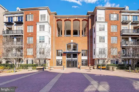 501 Hungerford Dr #201, Rockville, MD 20850