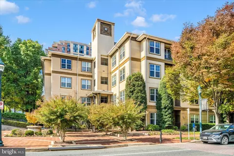 11750 Old Georgetown Rd #2328, Rockville, MD 20852