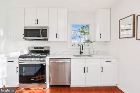 Kitchen - 13165 Broadmore Rd, Silver Spring, MD 20904 photo 2 of 3