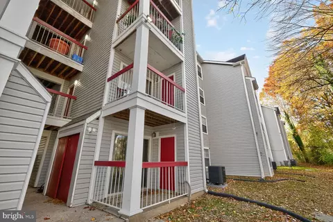 18518 Boysenberry Dr #212, Gaithersburg, MD 20879