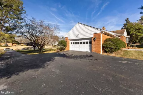 412 Vierling Dr, Silver Spring, MD 20904 photo 6