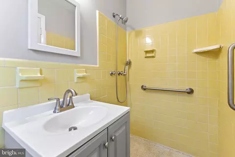 412 Vierling Dr, Silver Spring, MD 20904 photo 21