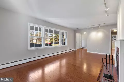 412 Vierling Dr, Silver Spring, MD 20904 photo 13