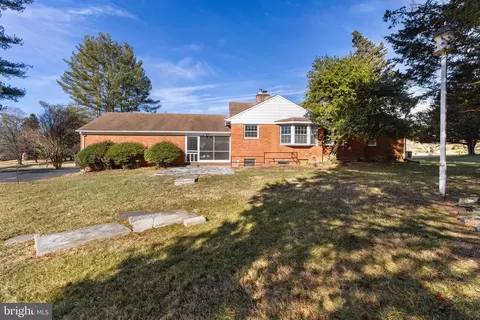 412 Vierling Dr, Silver Spring, MD 20904 photo 5