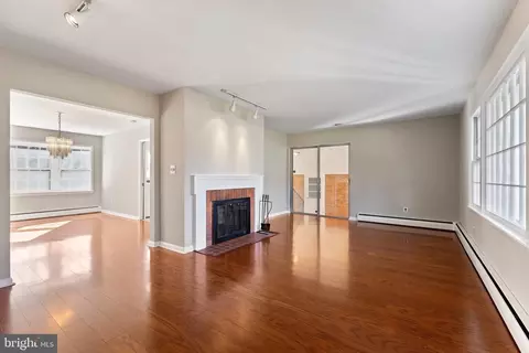 412 Vierling Dr, Silver Spring, MD 20904 photo 10