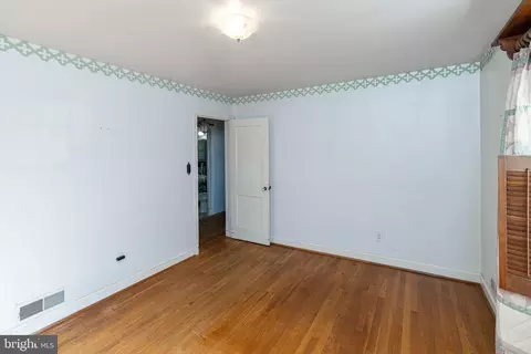 Bedroom - 2805 Ivydale St, Silver Spring, MD 20902 photo 3 of 7