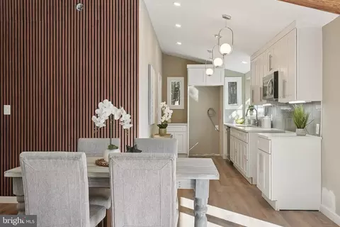 Entry Way - 11511 Highview Ave, Silver Spring, MD 20902 photo 2 of 6