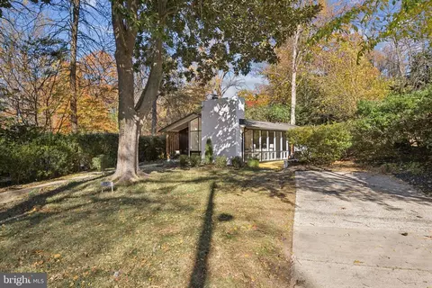 Exterior - 11511 Highview Ave, Silver Spring, MD 20902 photo 4 of 9