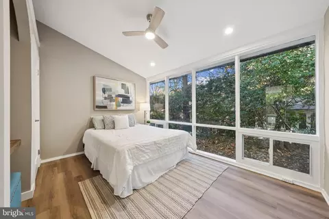 Bedroom - 11511 Highview Ave, Silver Spring, MD 20902 photo 4 of 5